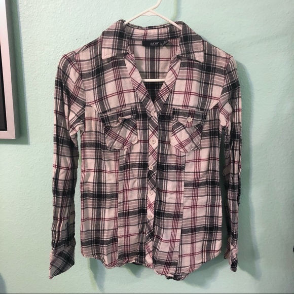 🧚🏽♀️3/$15 a.n.a. Flannel Button Down Shirt - Picture 1 of 4